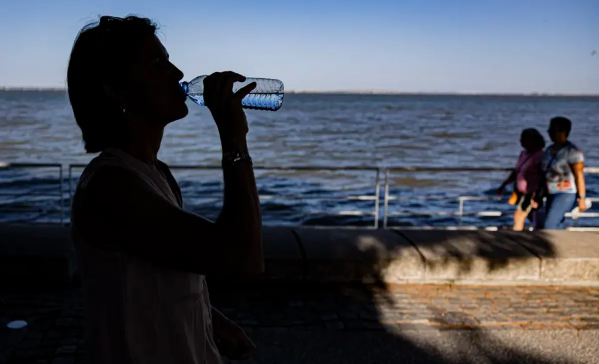 Calor fica até quinta-feira. Na sexta já chove