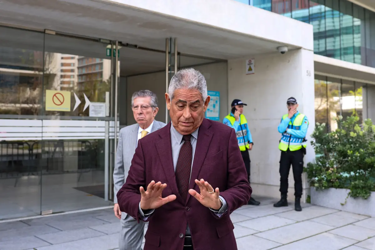 Imagem de contexto do artigo Vieira adverte Bruno Lage: "Um treinador do Benfica que queira ter palavra no mercado..."