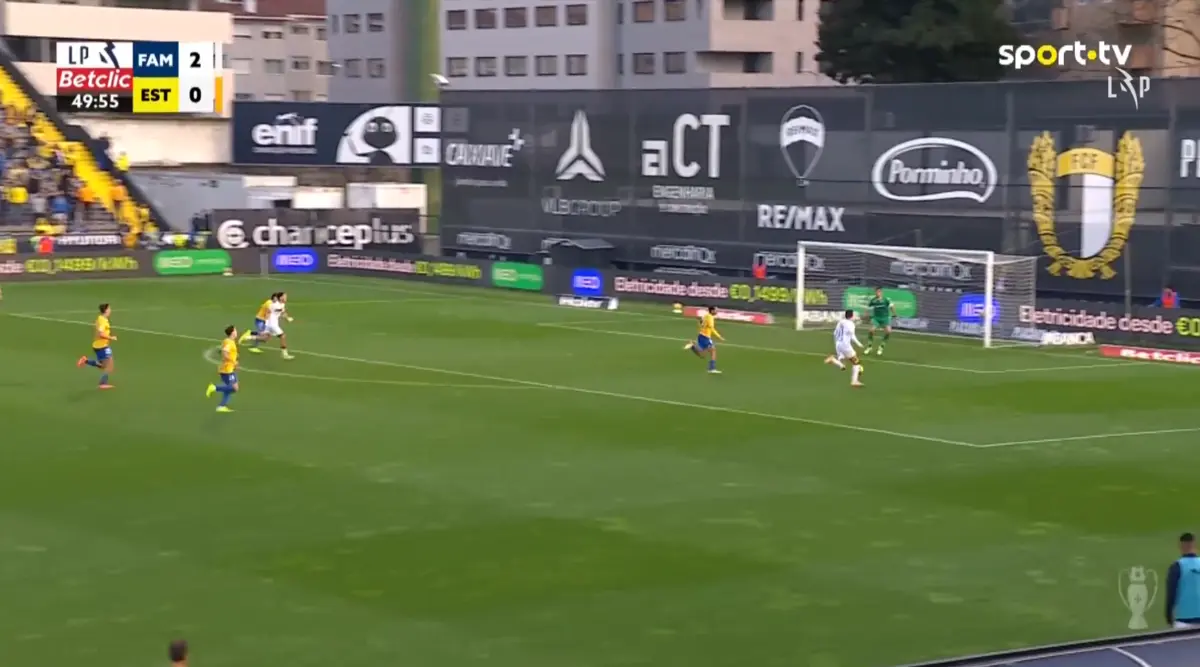 Imagem de contexto do artigo Gil Dias fez festa forma o terceiro golo do Famalicão contra o Estoril