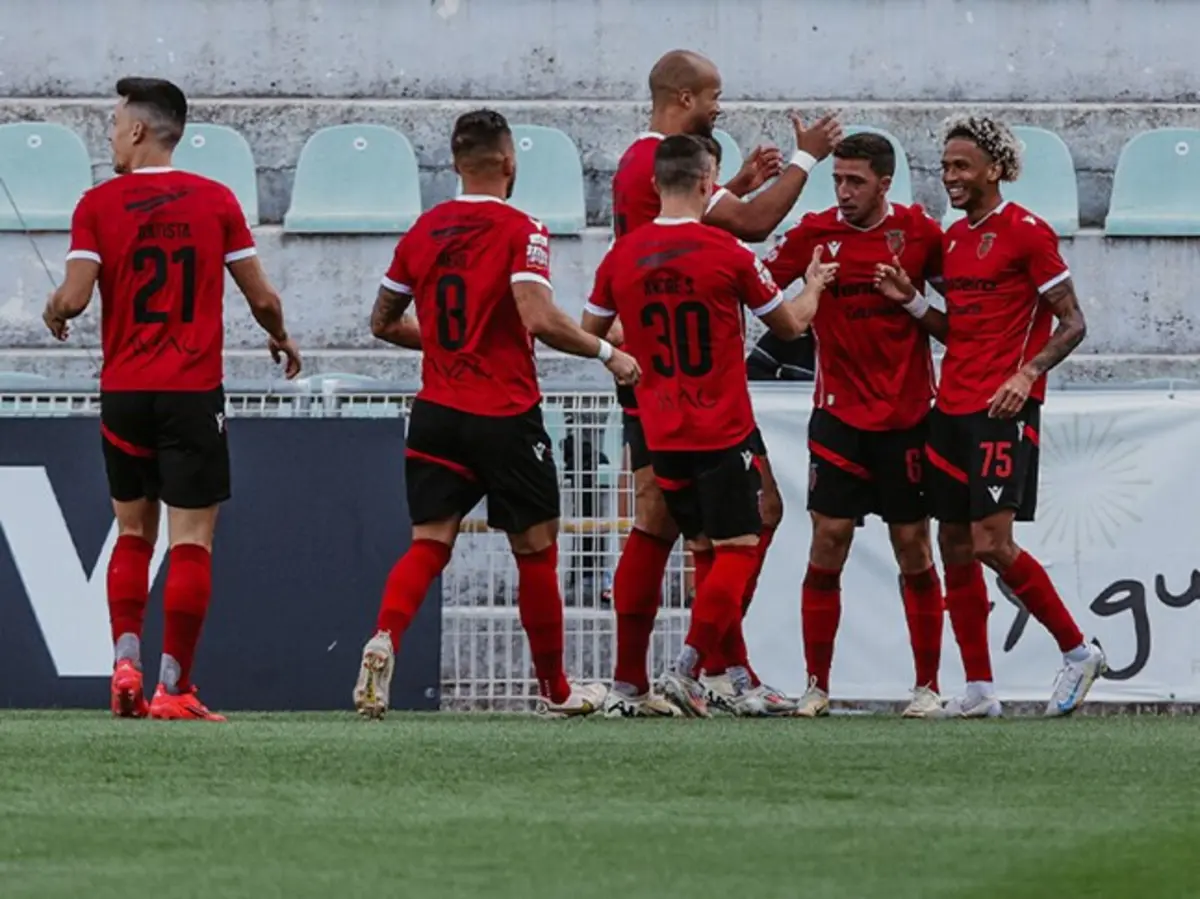 Penafiel soma e segue (Reprodução: Liga Portugal)