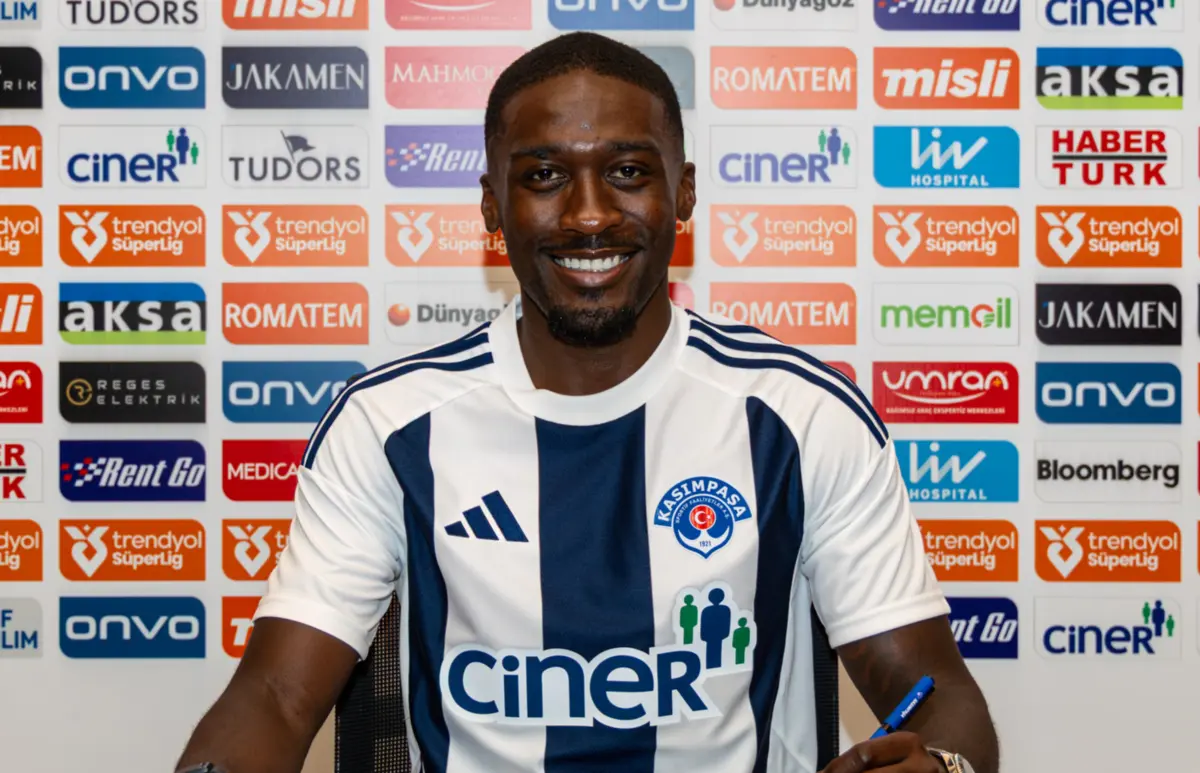 Imagem de contexto do artigo Frimpong deixou Moreirense e já foi oficializado no novo clube