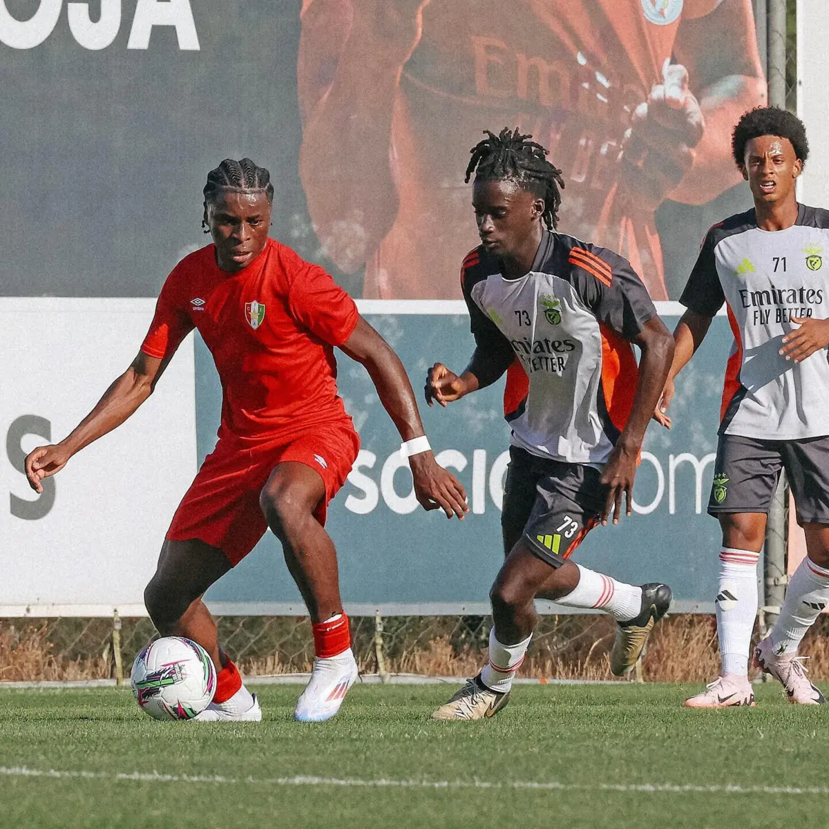 Imagem de contexto do artigo André Luiz e Kikas marcam pelo Estrela da Amadora em teste com Benfica B
