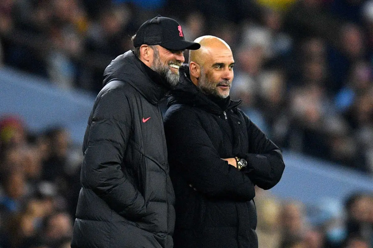 Klopp e Guardiola (créditos: AFP)