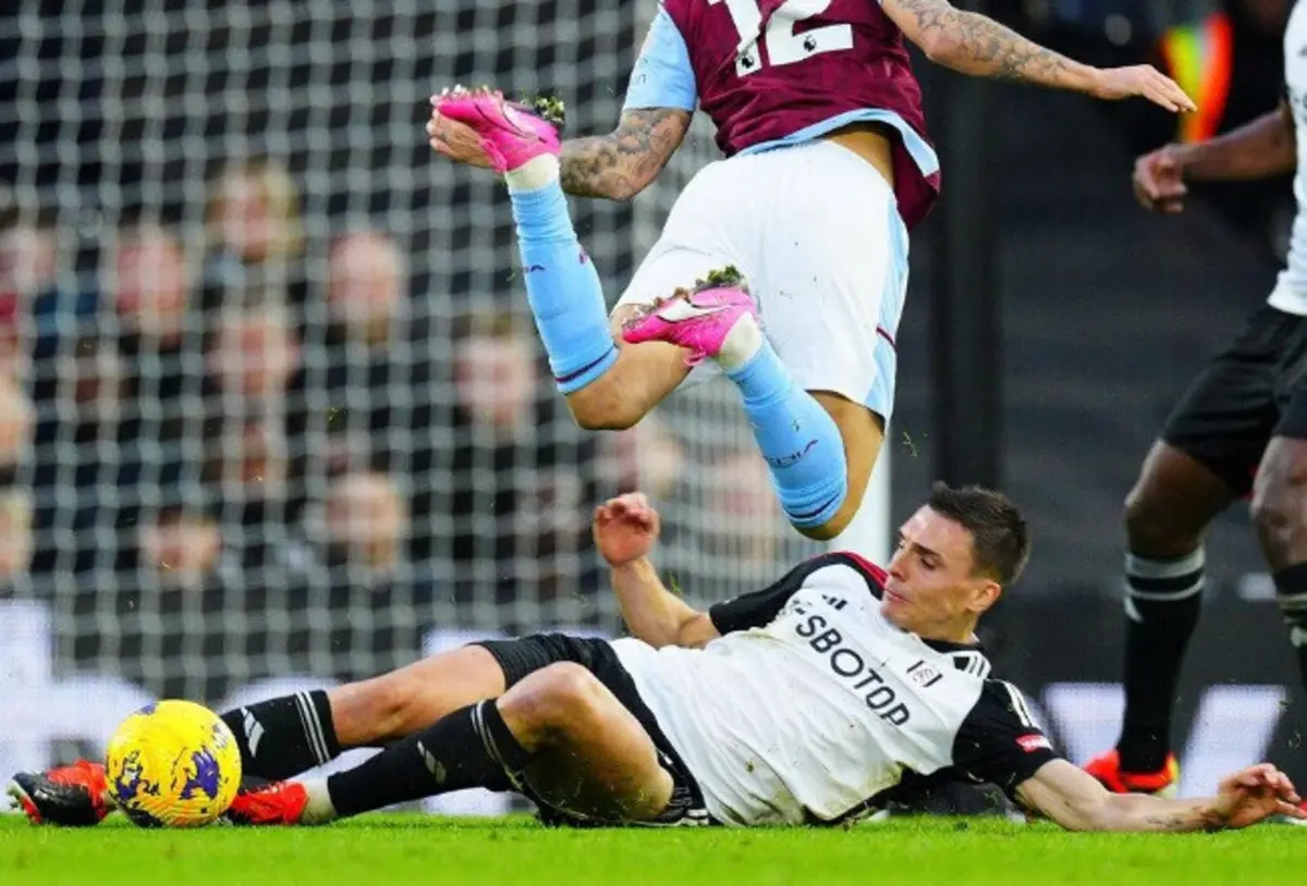 João Palhinha a roubar a bola