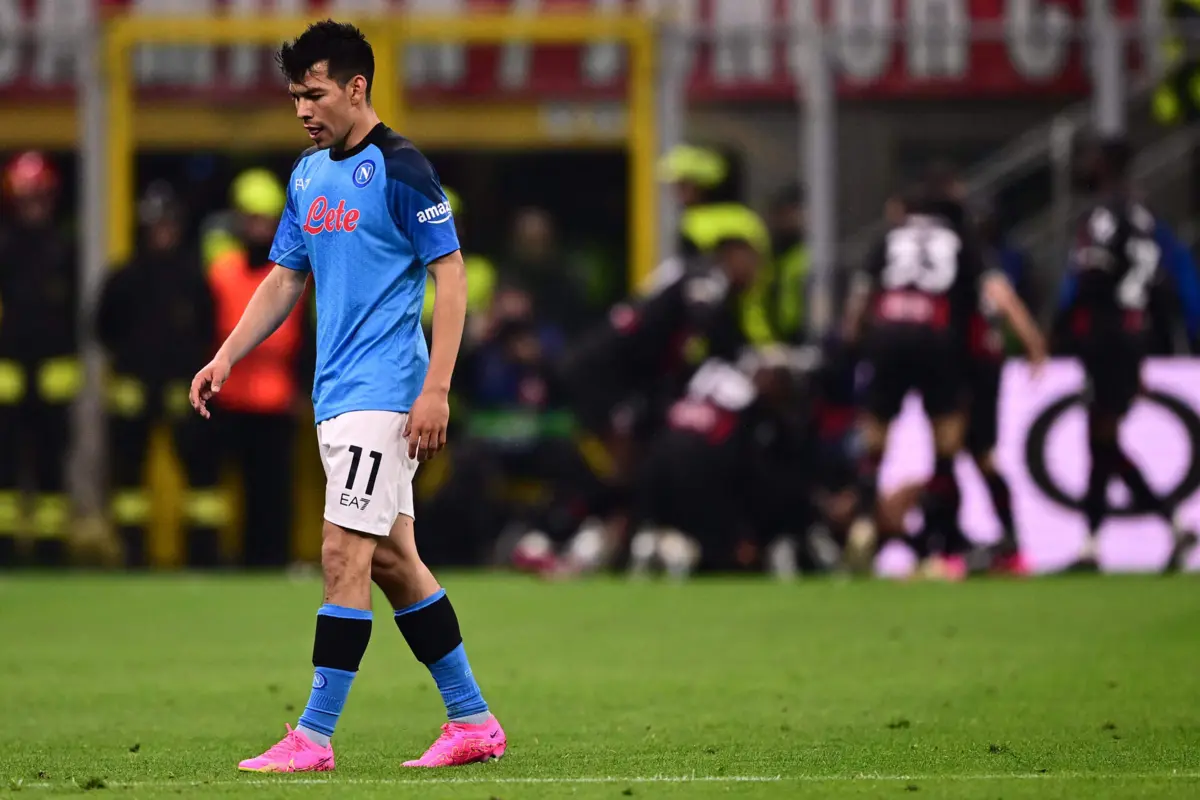 Imagem de contexto do artigo Lozano e o Nápoles: "Foi um ano terrível, chorava de desespero com a minha mulher"