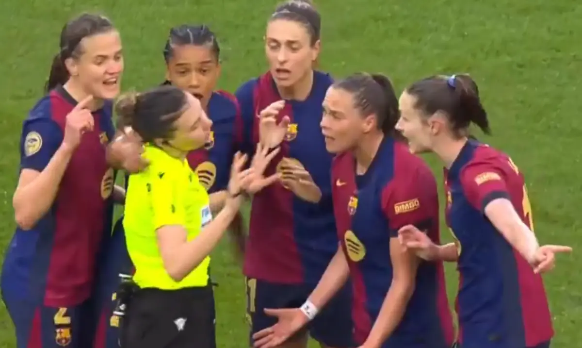 Imagem de contexto do artigo Polémica no clássico feminino: o fora de jogo que está a dar que falar no Barcelona-Real Madrid