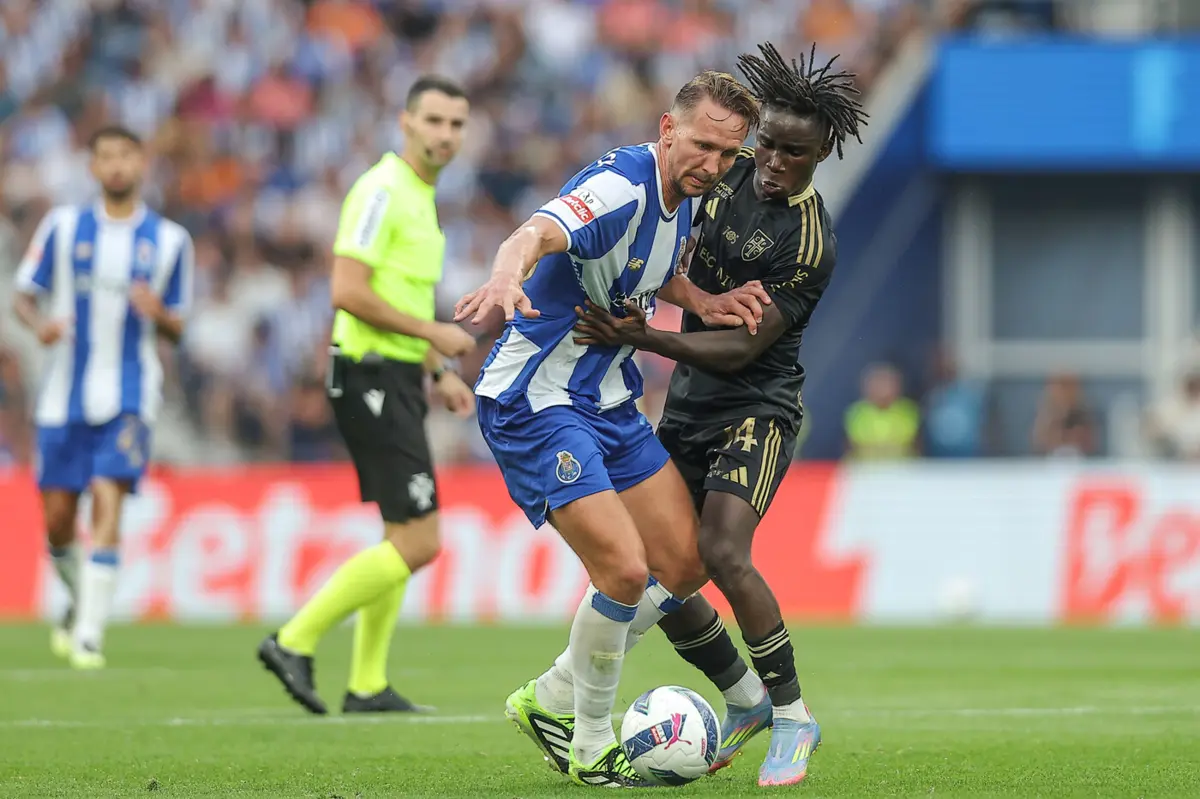 Luuk de Jong (créditos: Miguel Pereira)