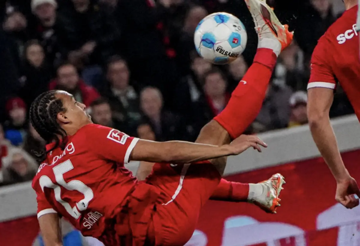 Imagem de contexto do artigo Friburgo goleia Bremen e sobe ao quarto lugar provisório da Liga alemã