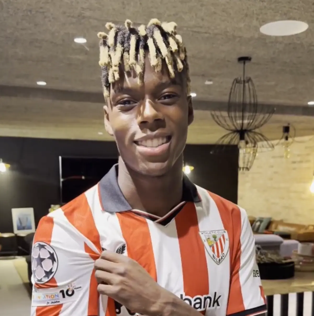 Imagem de contexto do artigo Quando era apontado à saída, Nico Williams renovou com o Athletic Bilbau