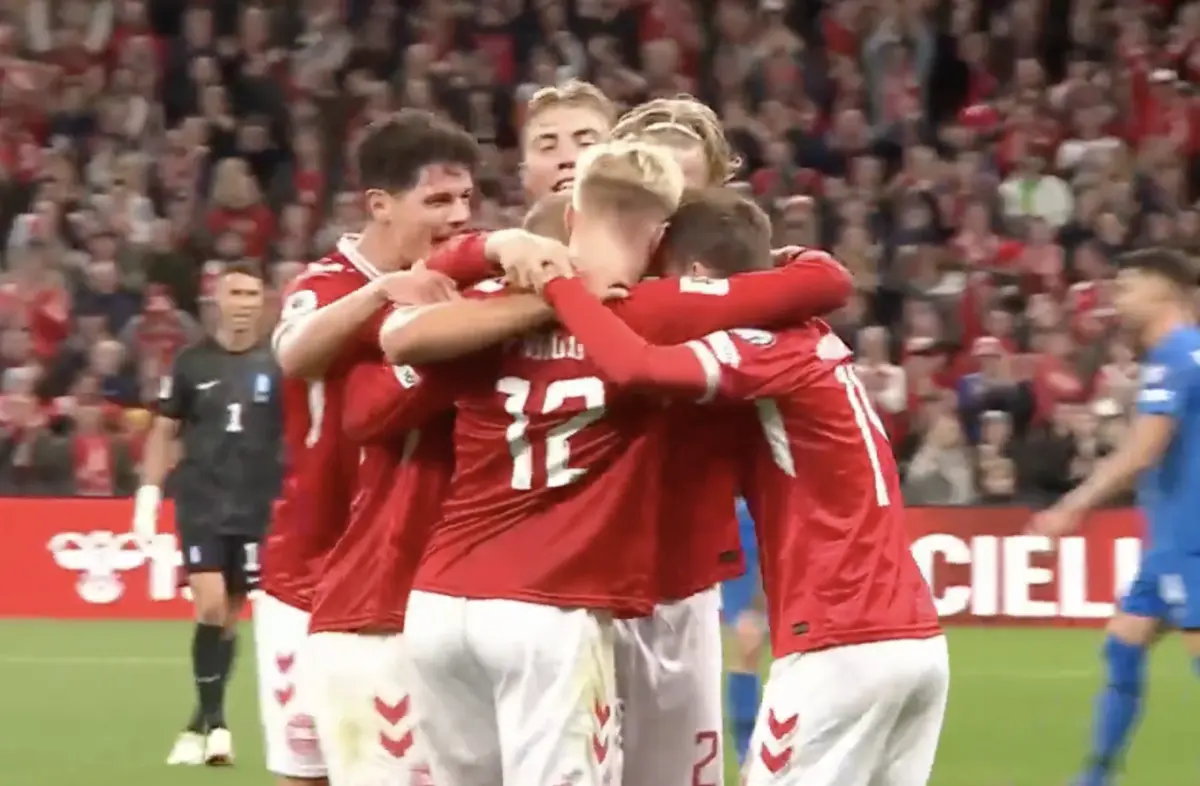 Imagem de contexto do artigo Froholdt volta a assistir ao serviço da Dinamarca. Veja o lance