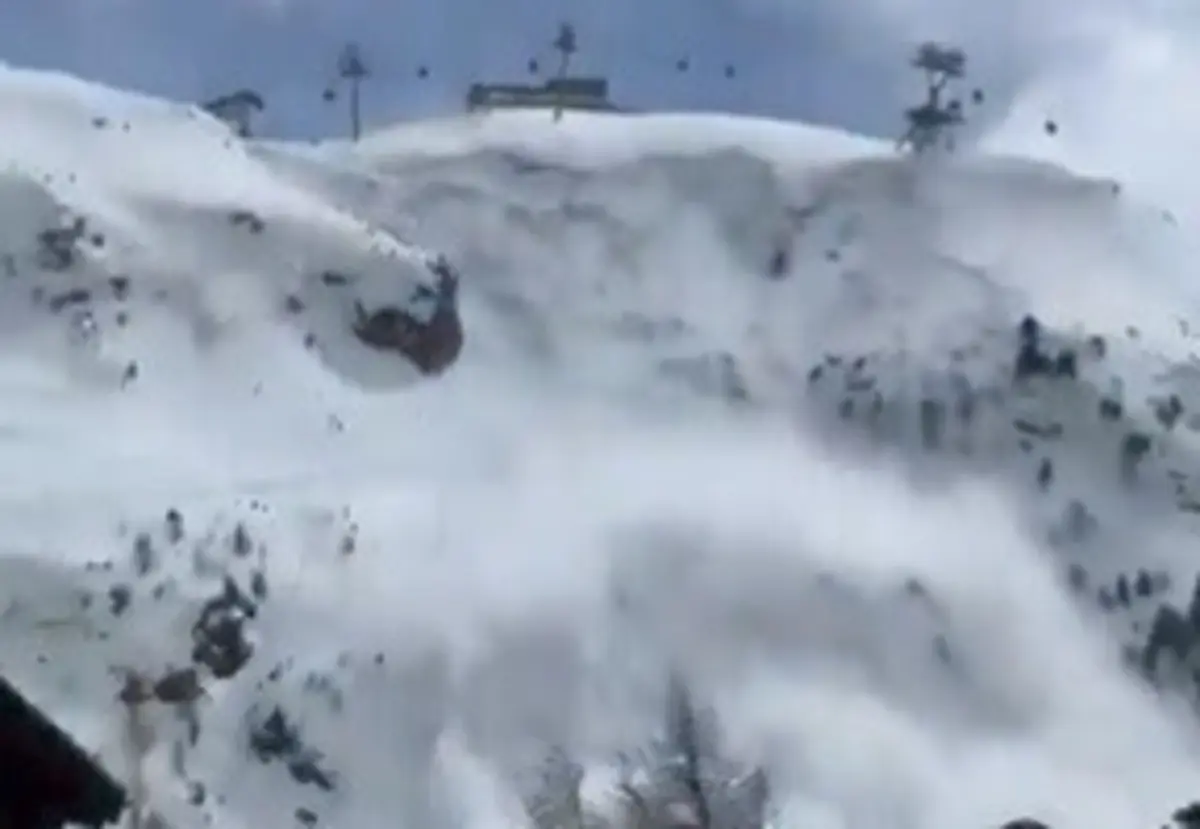 Imagem de contexto do artigo Várias pessoas arrastadas em avalanche na estância de esqui de Zermatt, na Suíça