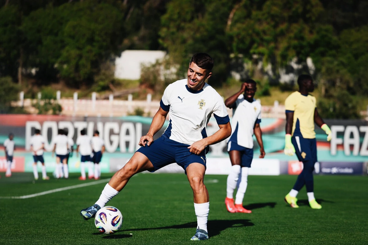 Imagem de contexto do artigo "É muito angustiante ficarmos com o peso de uma derrota que aconteceu desta maneira"