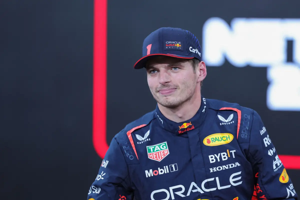 Imagem de contexto do artigo Pai de Verstappen à conversa com Toto Wolff: ida do piloto para a Mercedes estará em equação