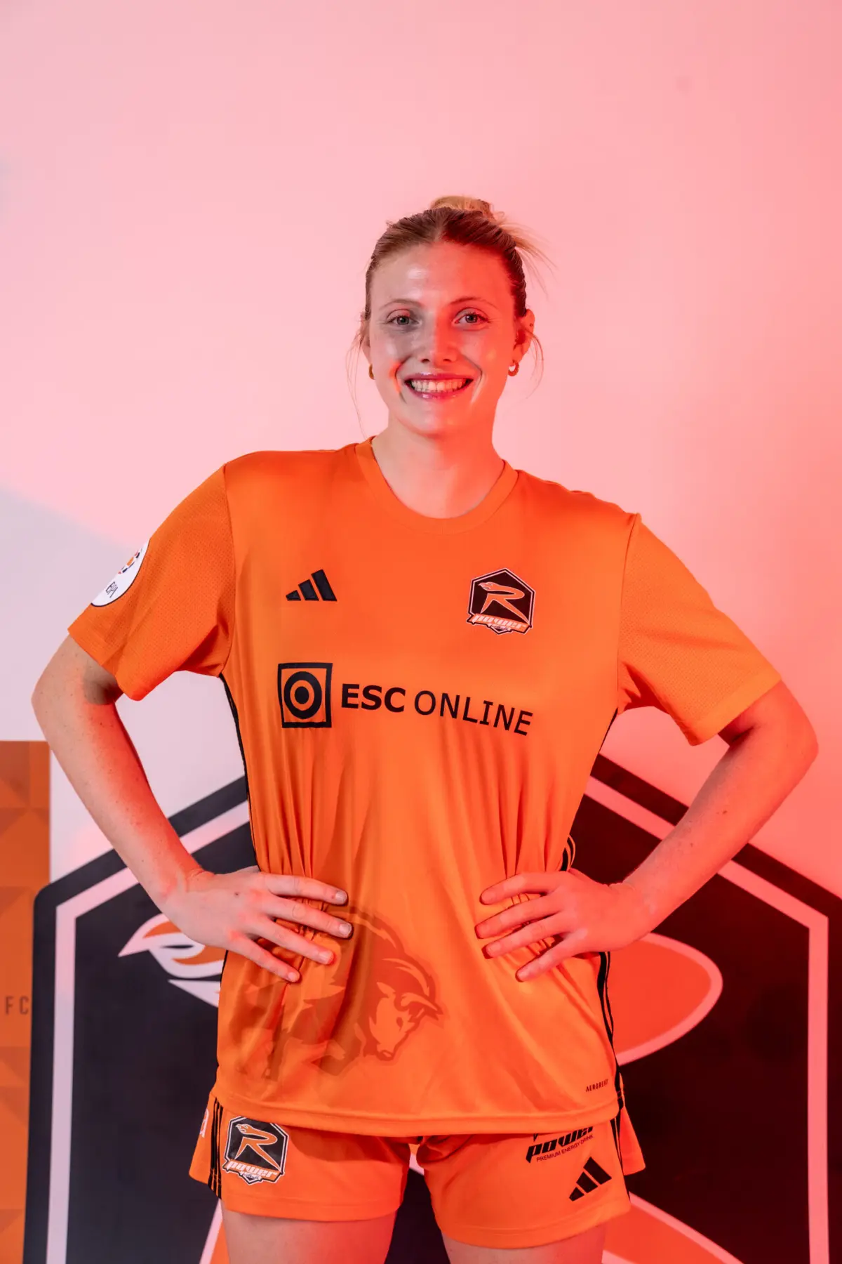 Imagem de contexto do artigo Norte-americana Hannah Sharts assina pelo Racing Power