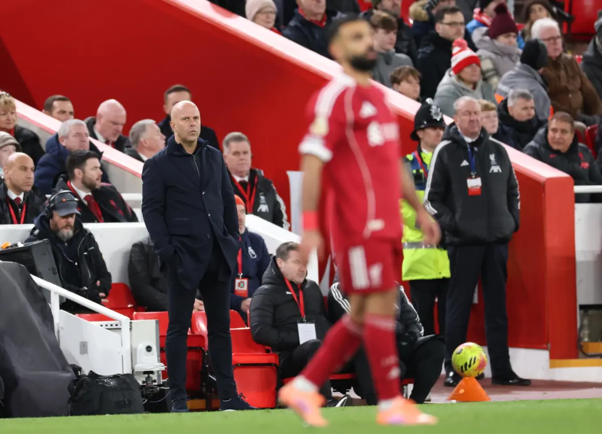 Arne Slot e Mohamed Salah