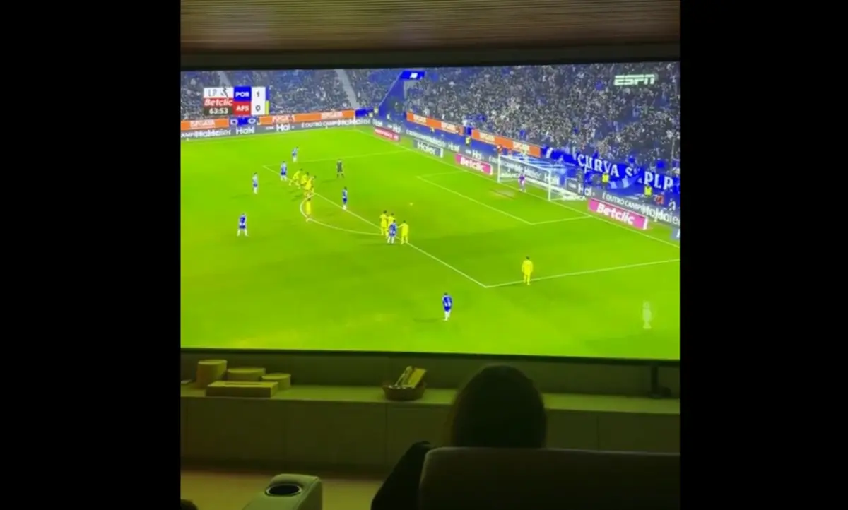 Imagem de contexto do artigo Thiago Silva mostra como vibrou com o FC Porto-Aves SAD