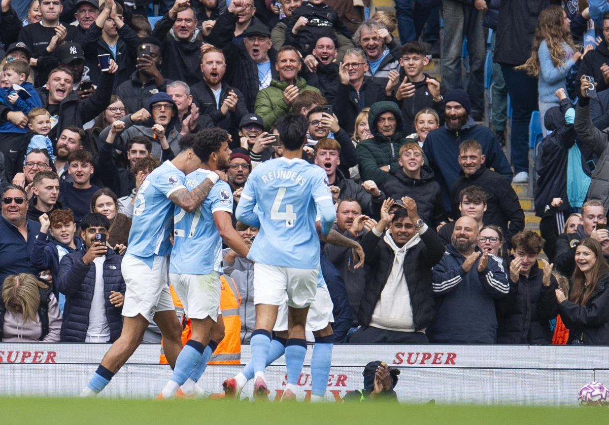 Matheus Nunes festeja o golo
