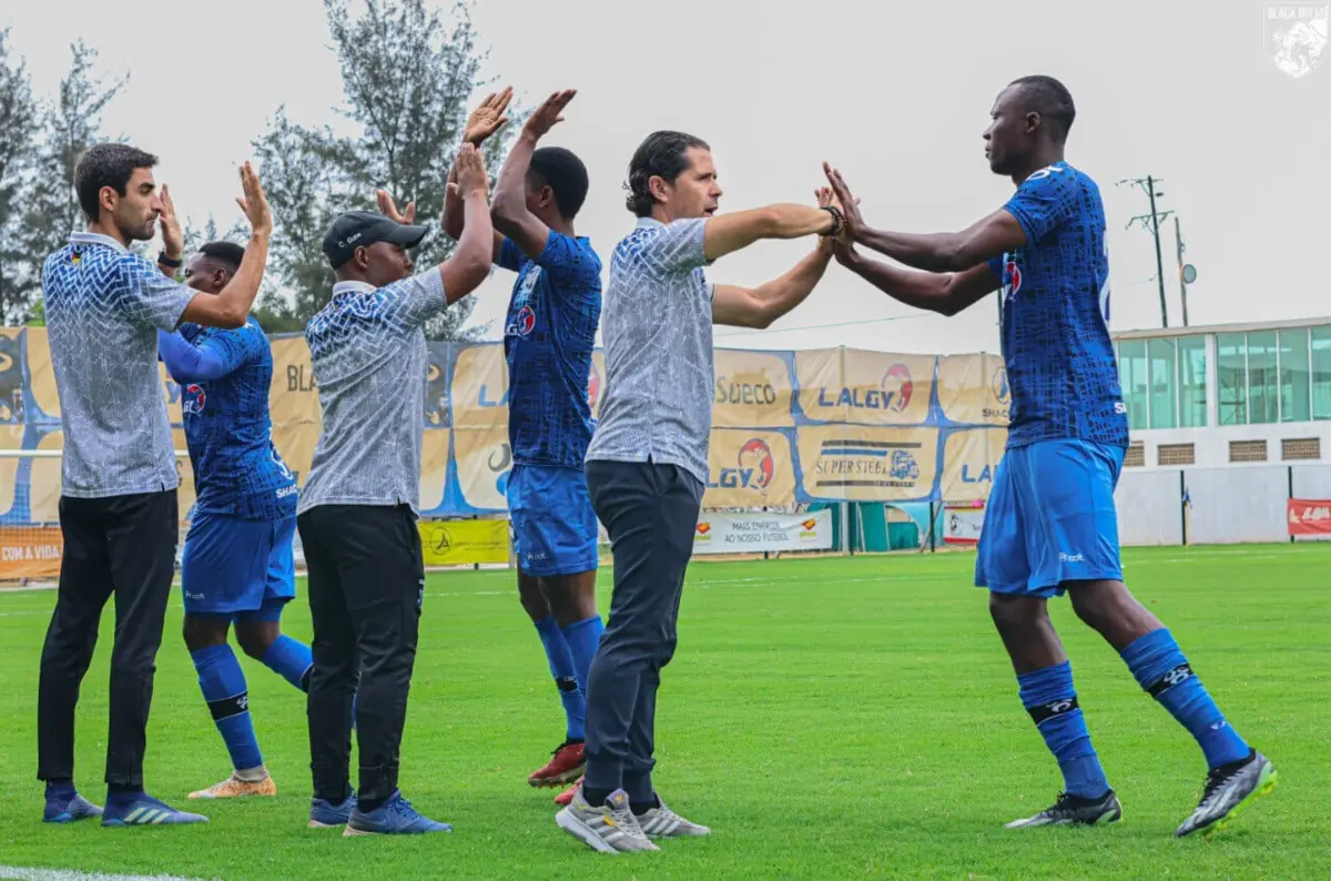 Imagem de contexto do artigo Black Bulls, de Hélder Duarte, perto do título de campeão em Moçambique