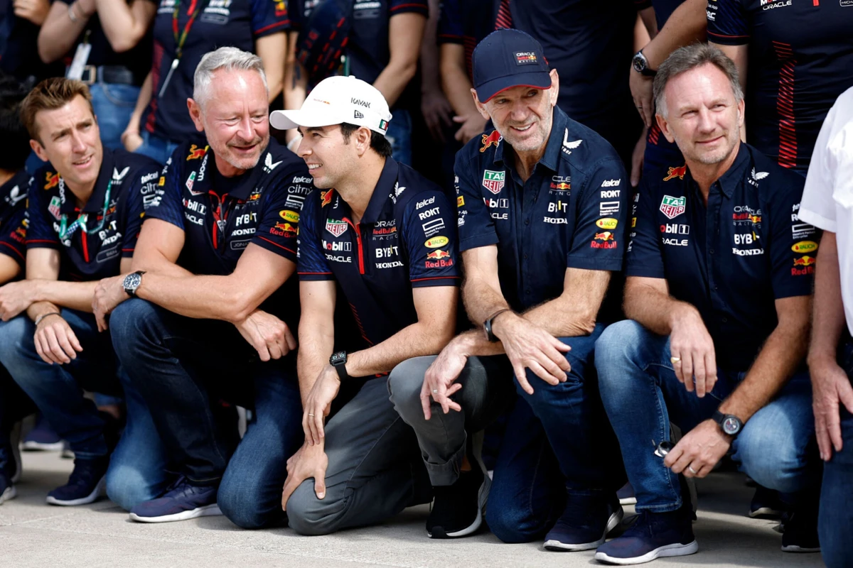 Jonathan Wheatley, segundo a contar da esquerda, vai rumar à Audi (Créditos: AFP)