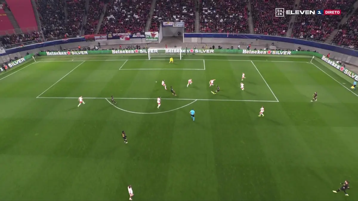 Imagem de contexto do artigo Brahim adianta o Real Madrid na Alemanha com este golaço. Ora veja