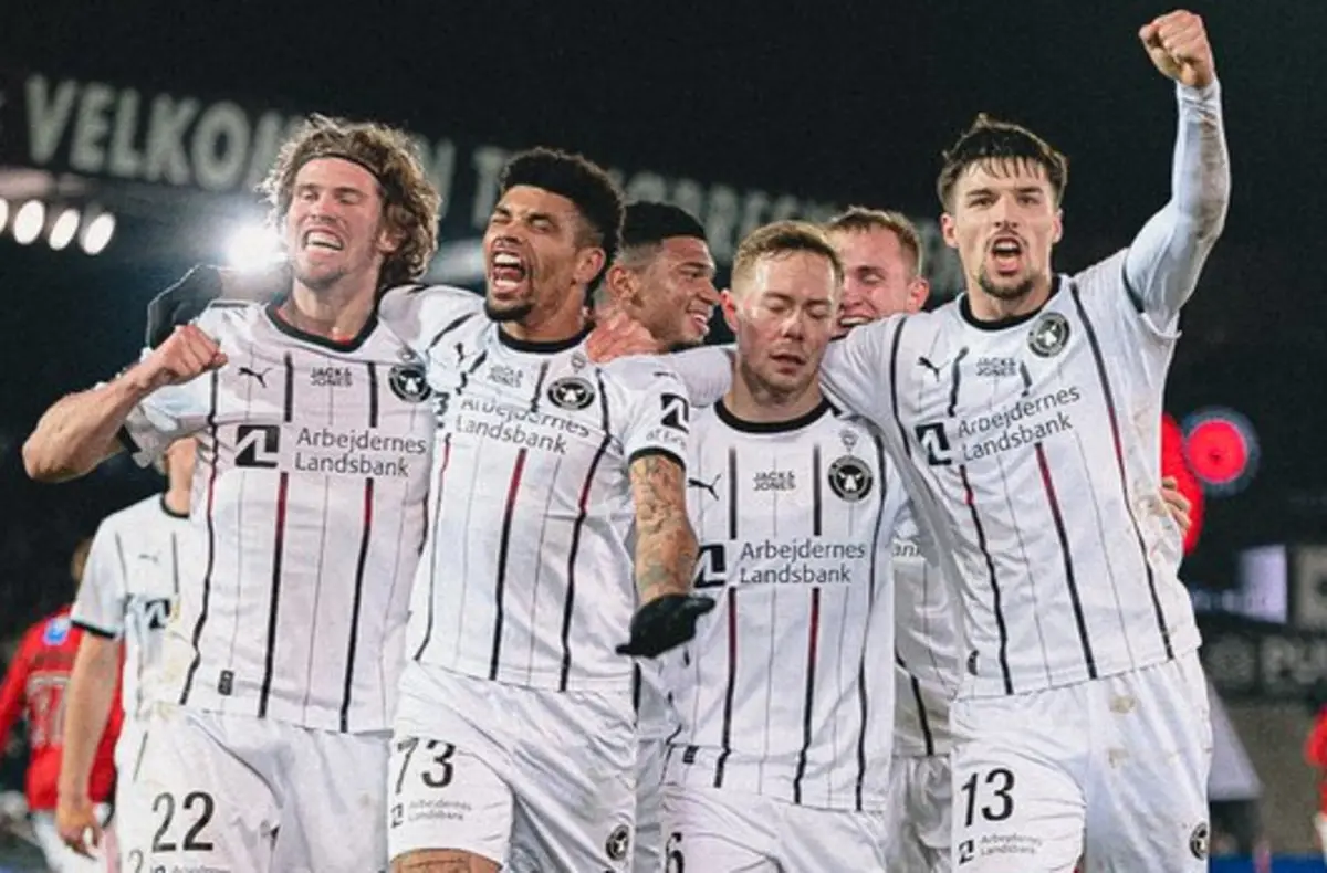 Midtjylland isola-se no comando da Liga dinamarquesa