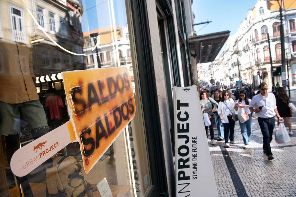 Imagem de contexto do artigo O que esperar de 2025: aumento de salários e de pensões, a idade da reforma e mudanças no IRS