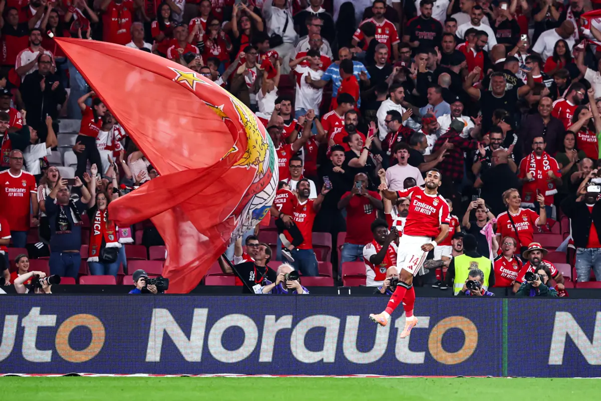 Pavlidis bisou no Benfica-Gil Vicente