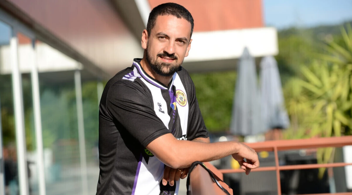 Bruno Costa é dos poucos médios com contrato