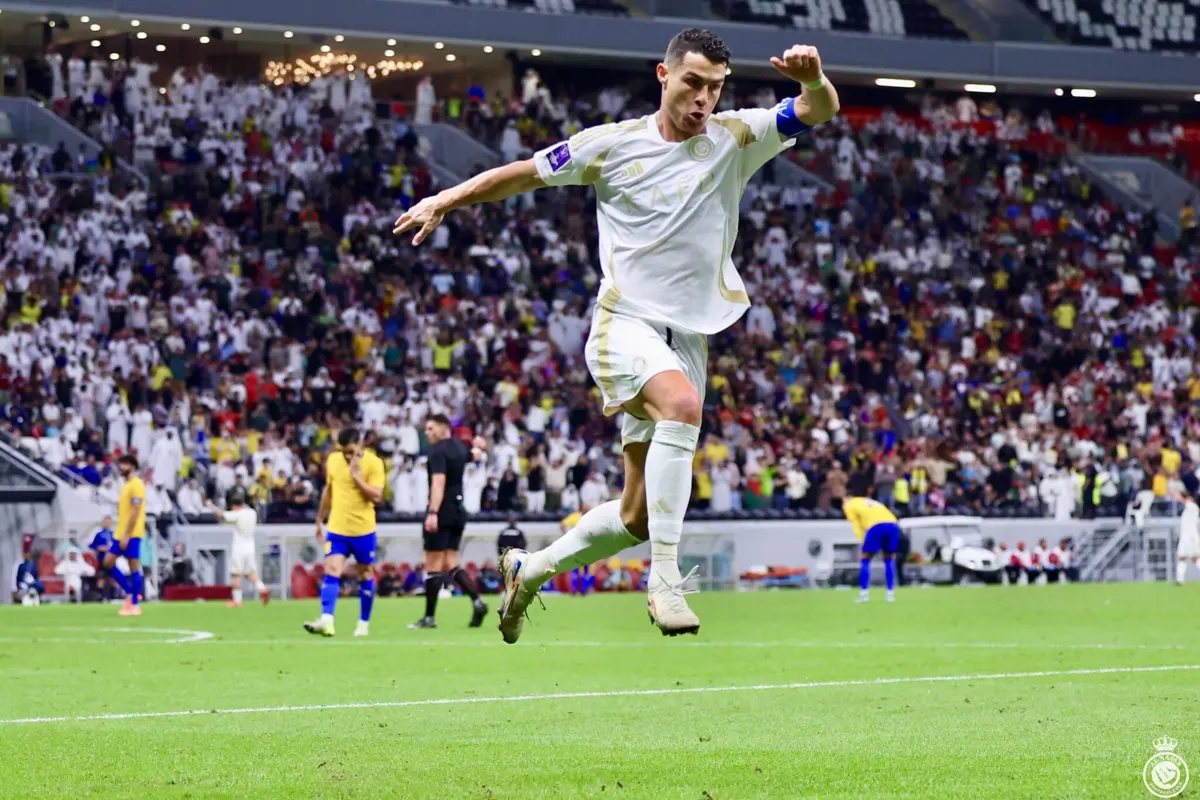 Imagem de contexto do artigo Cristiano Ronaldo para Elon Musk: "Ainda bem que vês bom futebol"