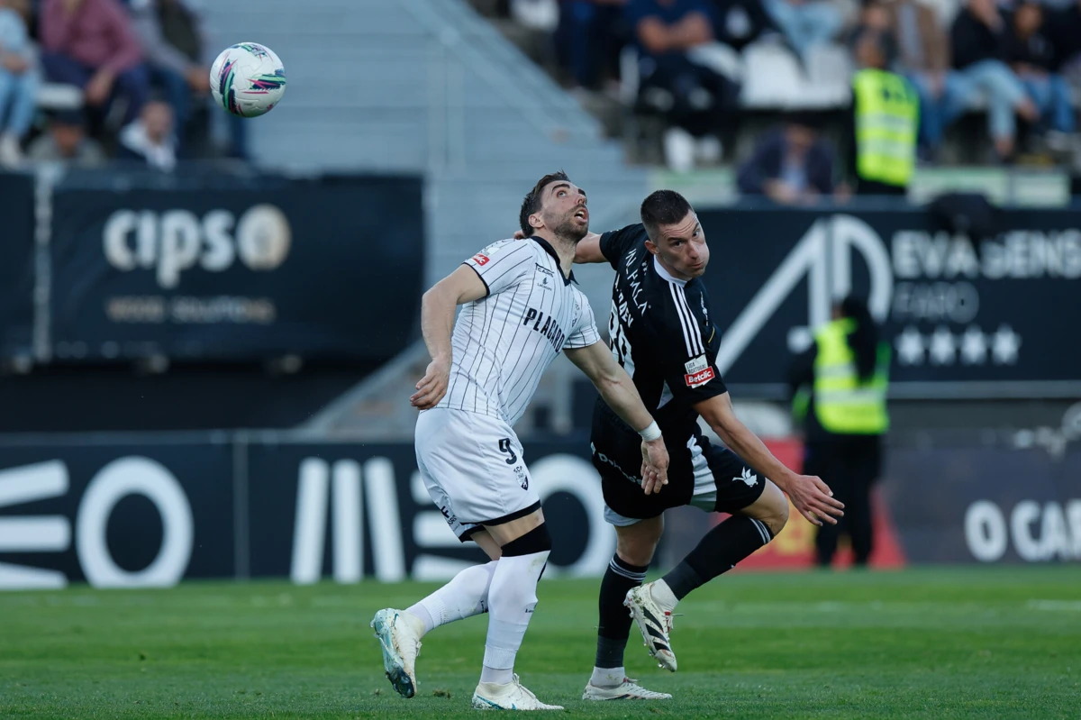 Farense e Casa Pia empataram 0-0 (créditos: LUSA)