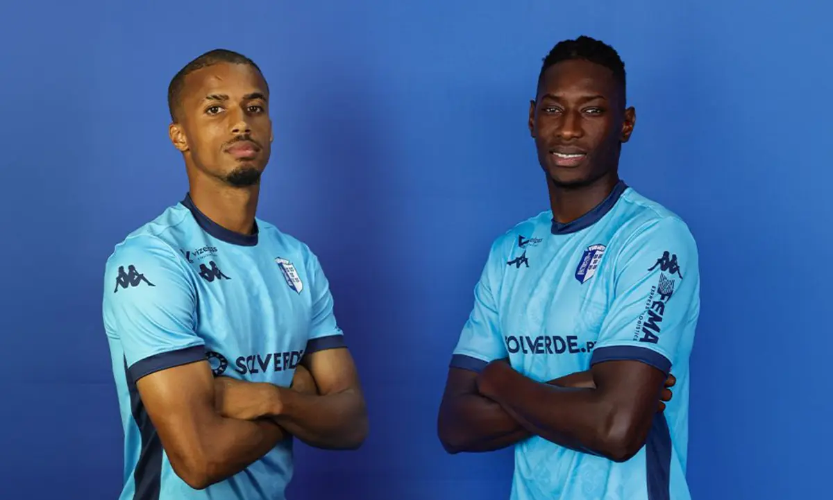 Miguel Tavares e Momo Mbaye (da esquerda para a direita)