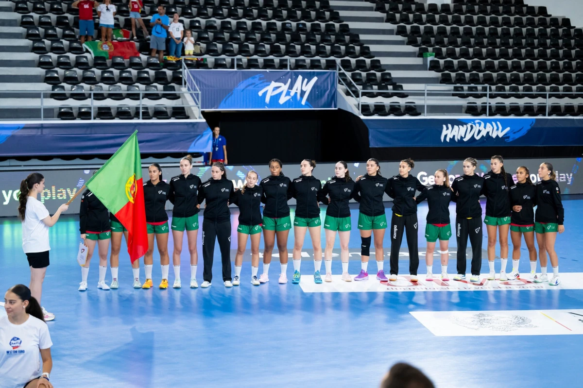 Imagem de contexto do artigo Portugal começa Europeu feminino de andebol sub-17 com derrota