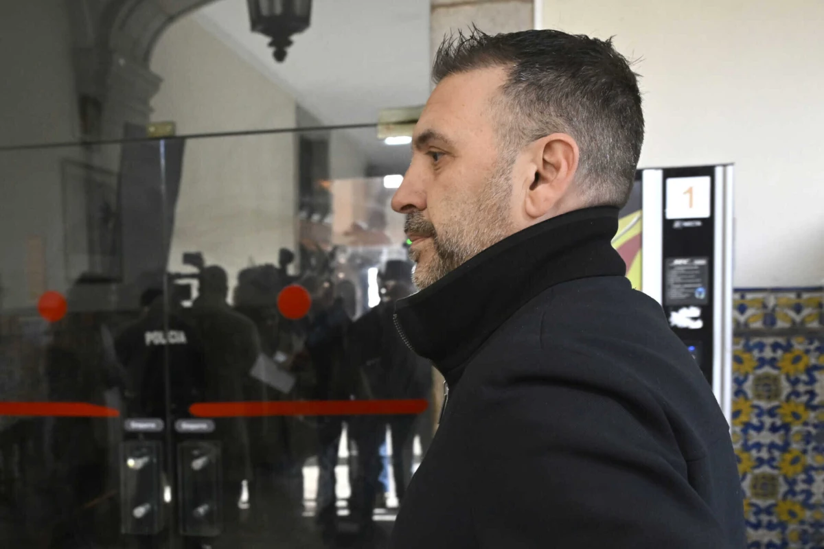 Imagem de contexto do artigo Henrique Ramos iliba Fernando Saul de agressão e confirma contacto de Villas-Boas