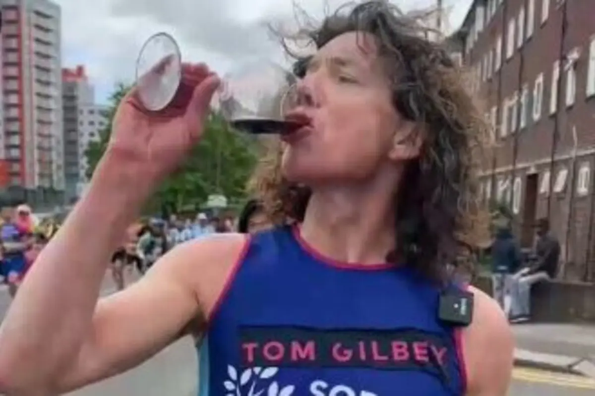 Imagem de contexto do artigo Cumpriu a maratona de Londres a beber 25 copos de vinho. Por uma boa causa, claro