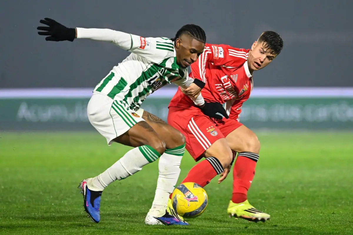 André Luiz contra o Benfica