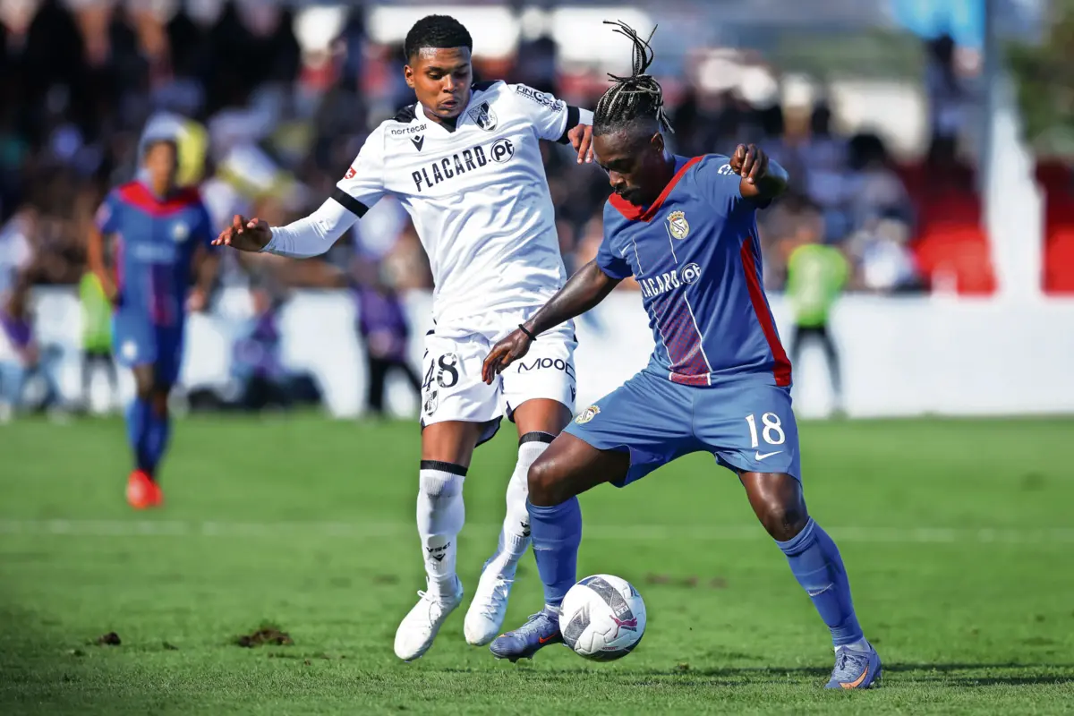 Saviolo e Lincoln no Alverca-Vitória