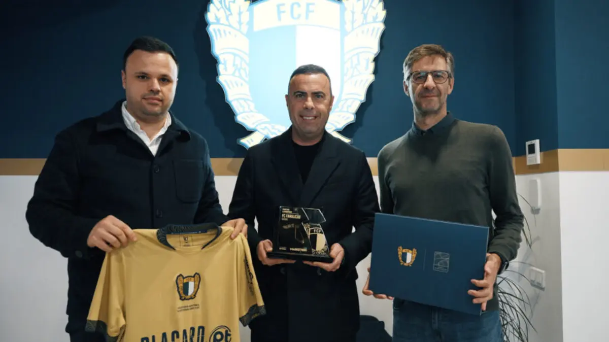 Famalicão recebe prémio pelo projeto da terceira camisola