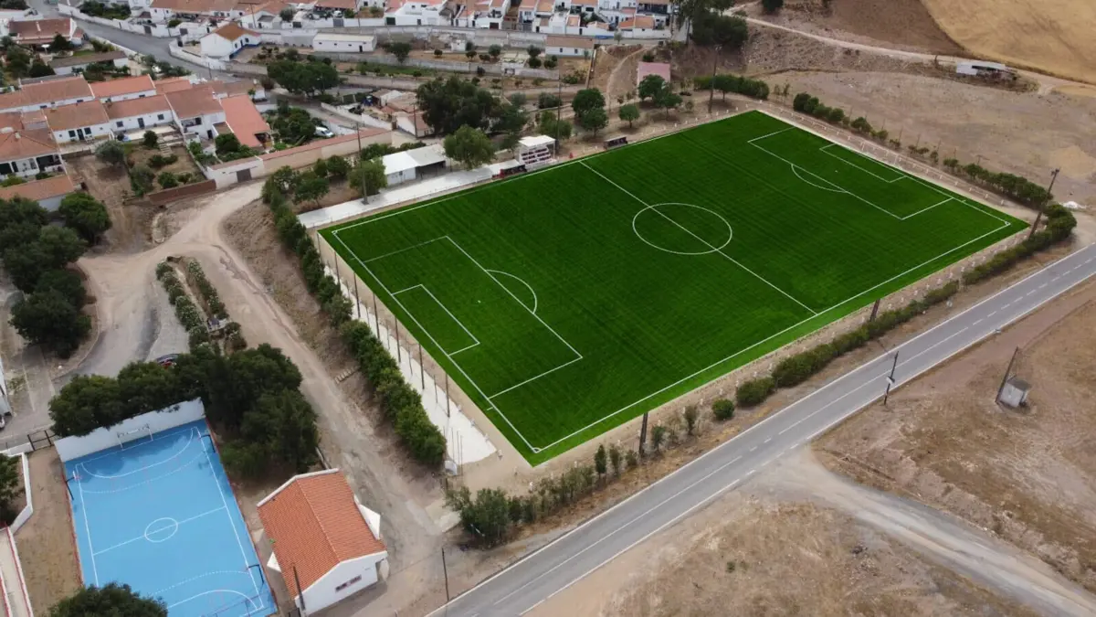 Imagem de contexto do artigo Futebolista morreu após cair inanimado durante jogo. Tinha 28 anos