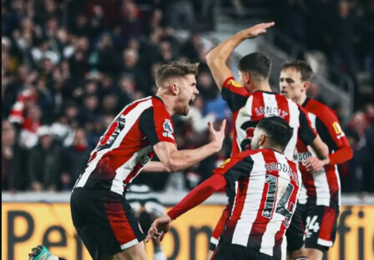 Kristoffer Azer (créditos: Brentford)