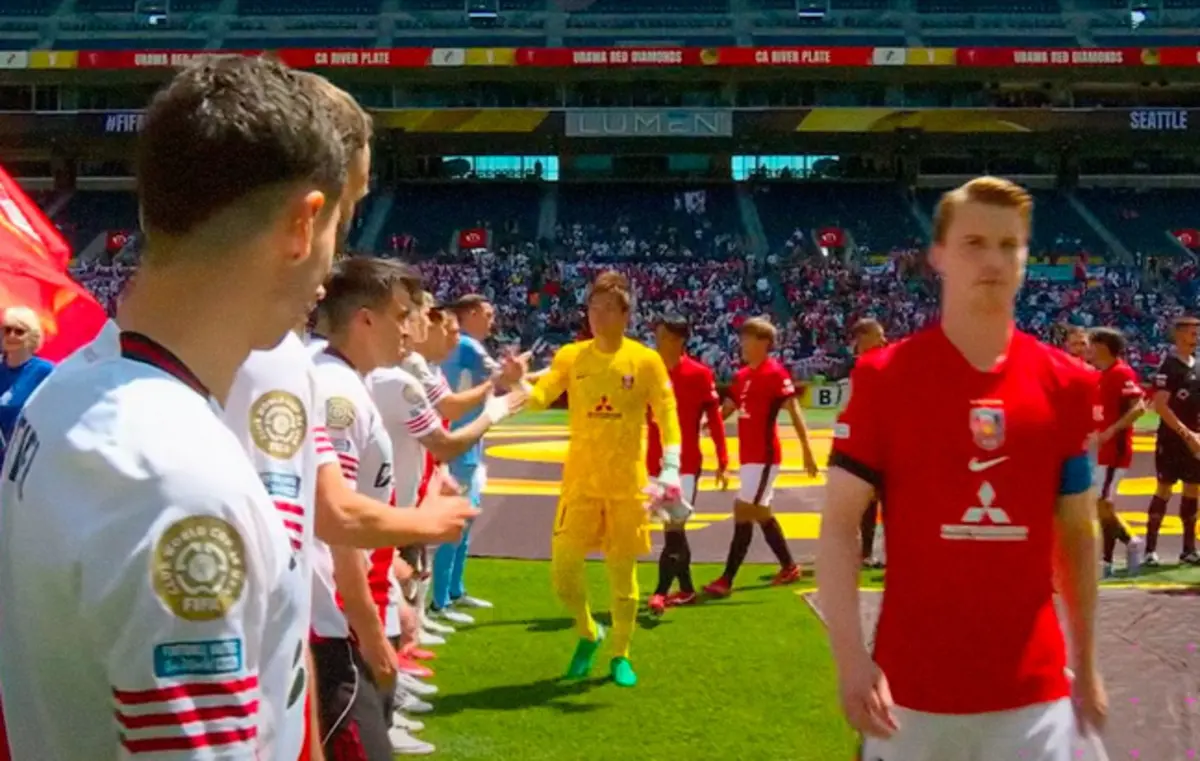 Imagem de contexto do artigo Insólito: capitão do Urawa Reds não cumprimentou nenhum jogador do River Plate antes do jogo
