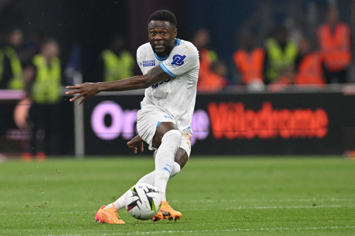 Mbemba (Créditos: AFP)