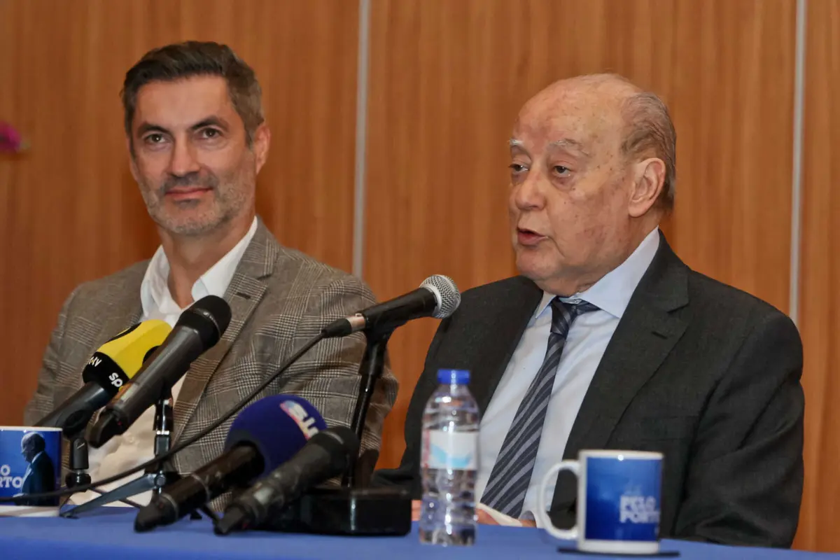 Pinto da Costa com Vítor Baía (créditos: José Carmo / Global Imagens )