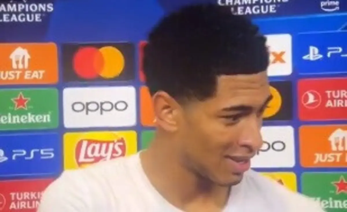 Jude Bellingham (créditos: X/@FBAwayDays)