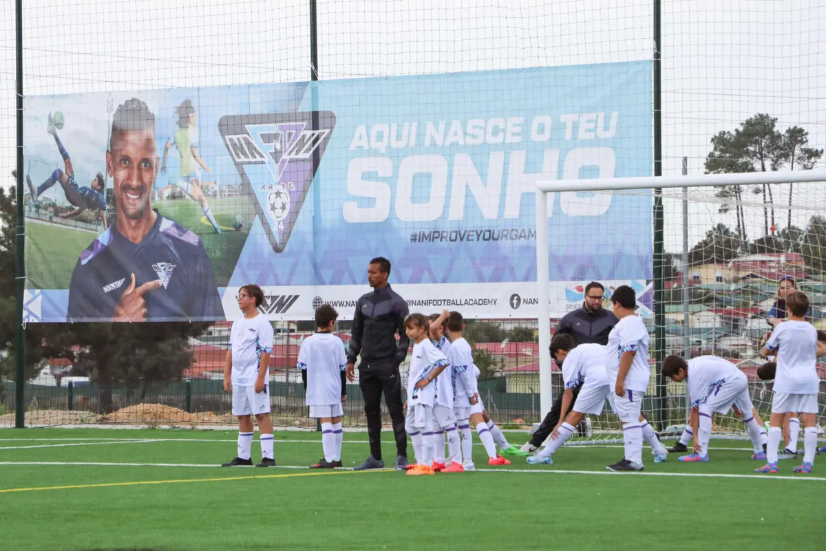 Imagem de contexto do artigo Nani inaugura academia de futebol no Seixal: "Sempre foi um sonho"