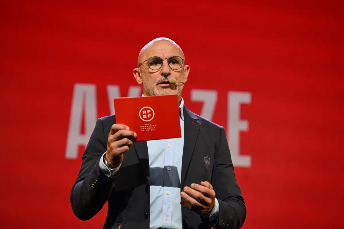 Luis de la Fuente (JAVIER SORIANO/AFP)