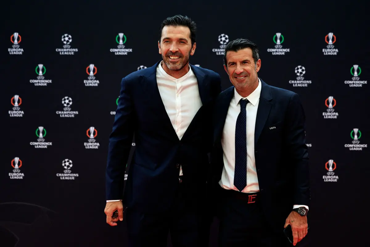 Buffon e Luís Gifo (Créditos: AFP)