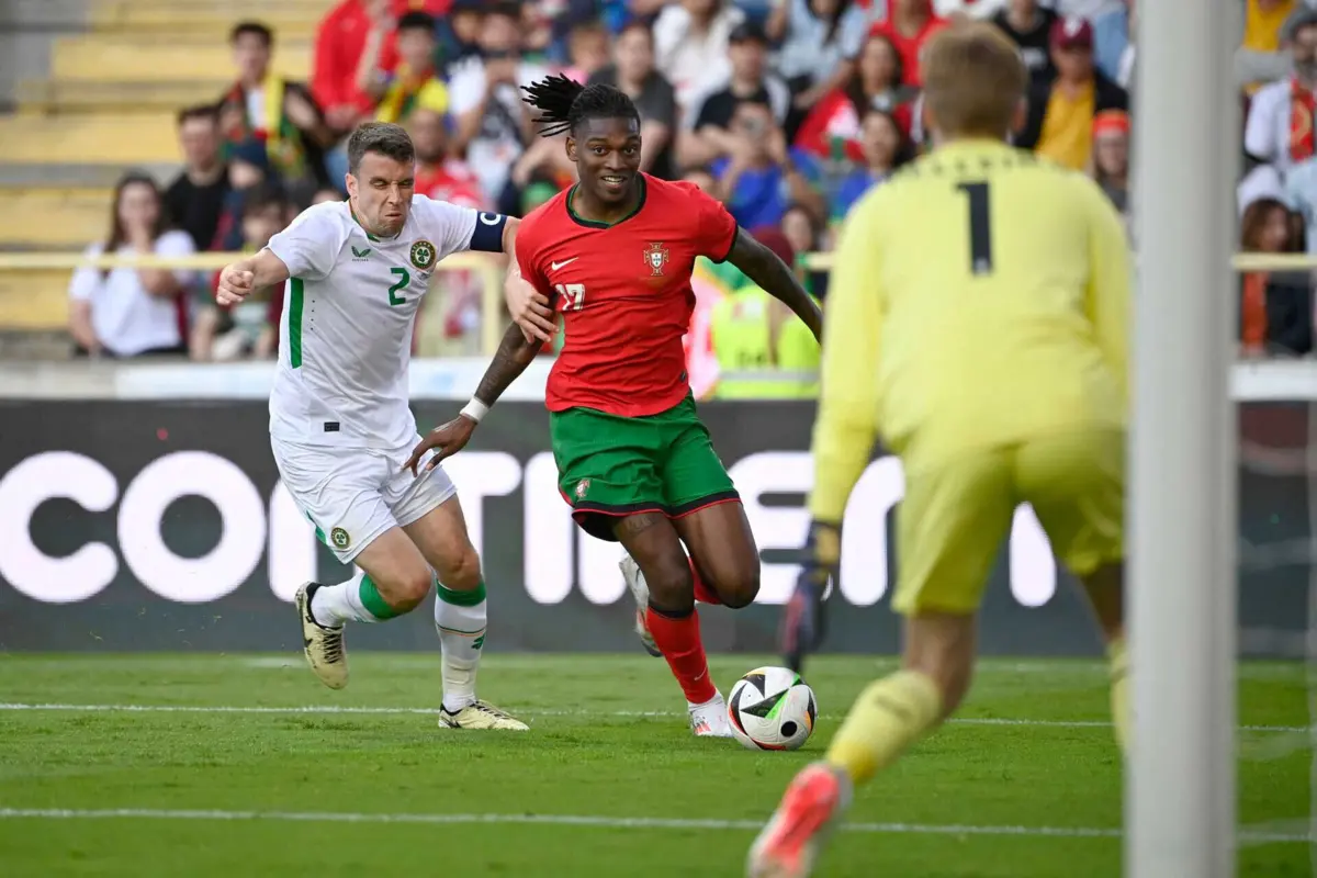 Rafael Leão (Créditos: MIGUEL RIOPA / AFP)