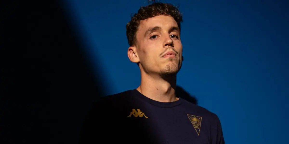 Imagem de contexto do artigo Estoril anuncia reforço: "O Arquiteto de La Masia"