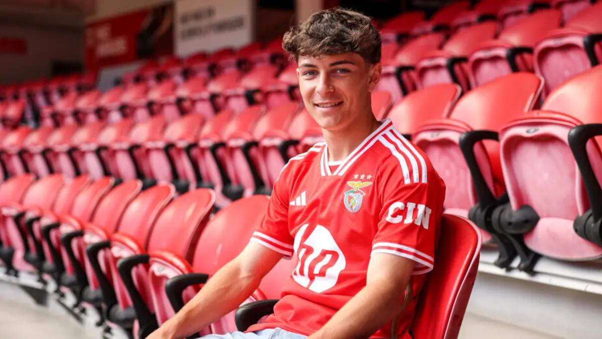 Imagem de contexto do artigo Benfica segura Gonçalo Moreira: "Sonho desde pequenino estrear-me neste estádio"