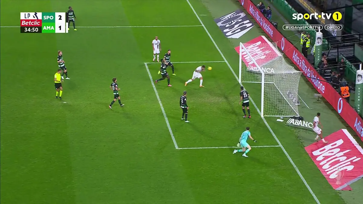 Imagem de contexto do artigo Sporting-Estrela: Rodrigo Pinho reduz à boca da baliza. Veja o golo